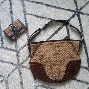 Coach Shoulder Bag AND Matching Wallet Set